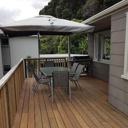 Coromandel Tapu - Beachfront Escape ภายนอก รูปภาพ