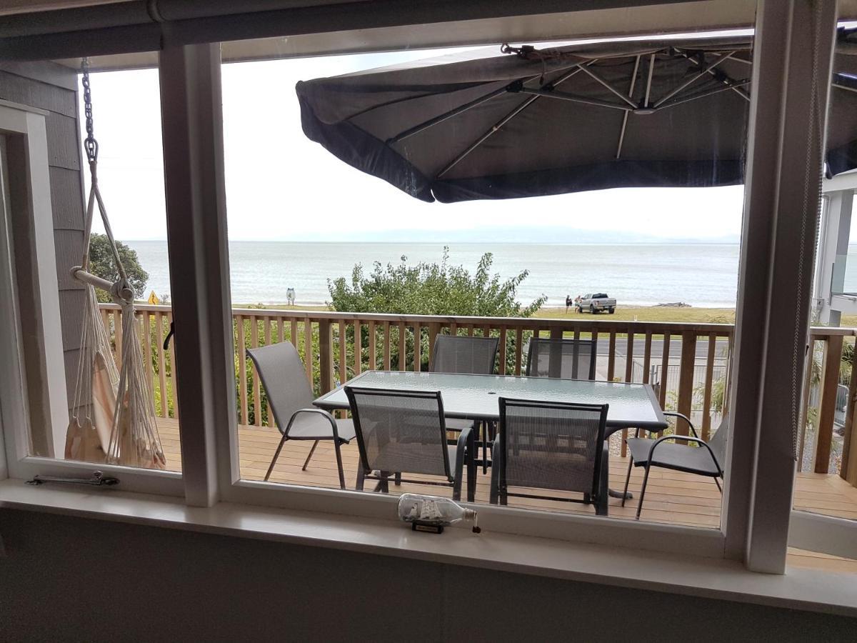 Coromandel Tapu - Beachfront Escape ภายนอก รูปภาพ