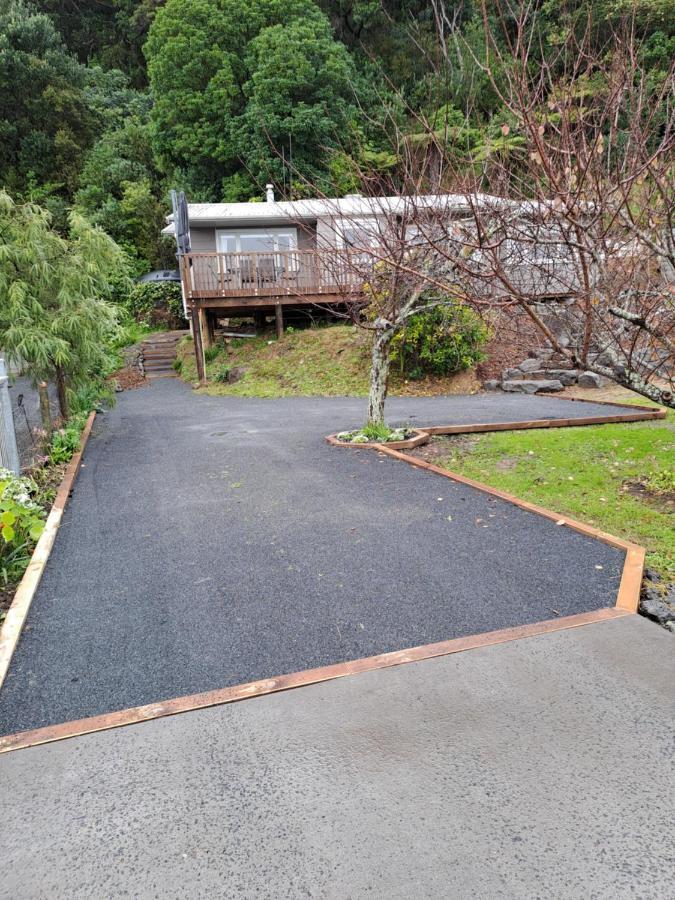 Coromandel Tapu - Beachfront Escape ภายนอก รูปภาพ